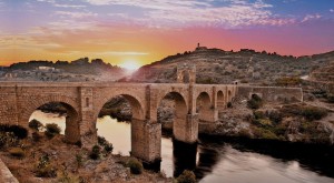 Puente de Alcántara:Guia Repsol